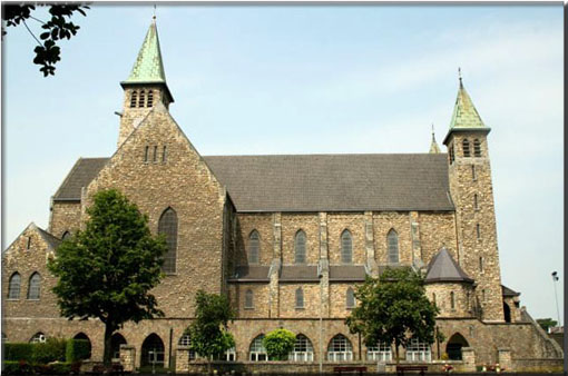 Achterzijde St. Theresiakerk